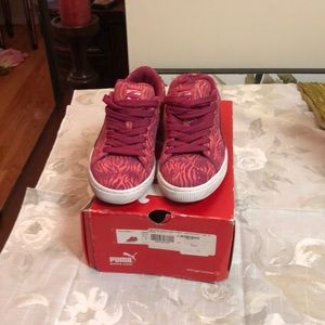 COPY - Puma women’s lightly worn youth size